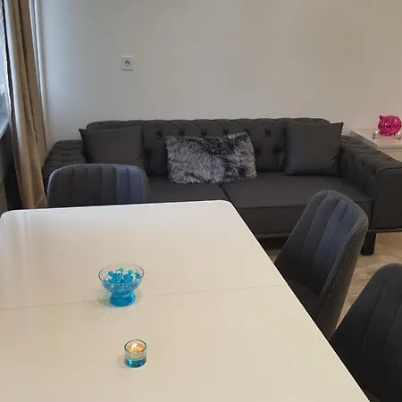 Stylish Flat - Vitosha Blvd And South Park Sofia